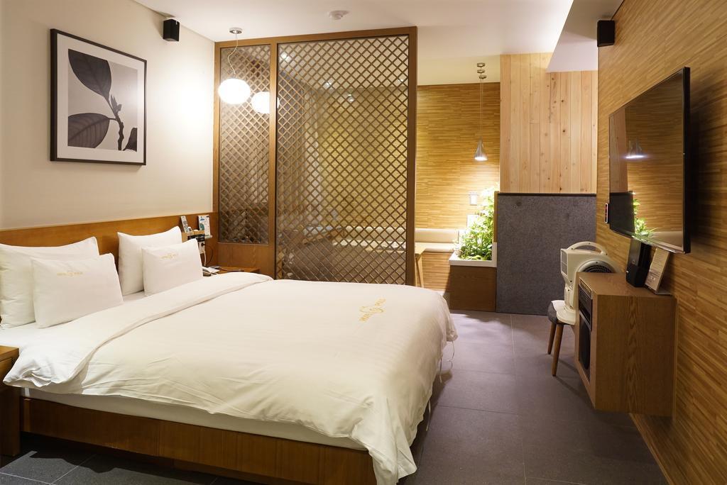 Polo Tourist Hotel Incshon Kültér fotó